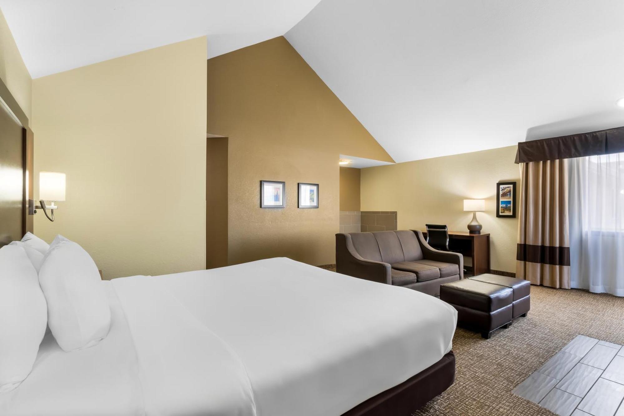 Comfort Inn & Suites Грийли Екстериор снимка