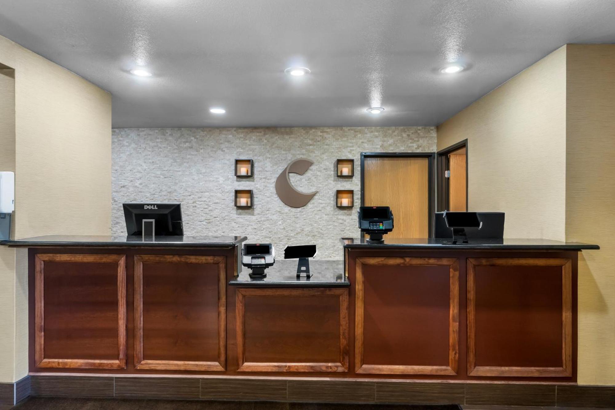Comfort Inn & Suites Грийли Екстериор снимка